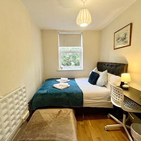 Metropolitan Coziness Private Bedrooms In Euston Station 161 Londres Exterior foto