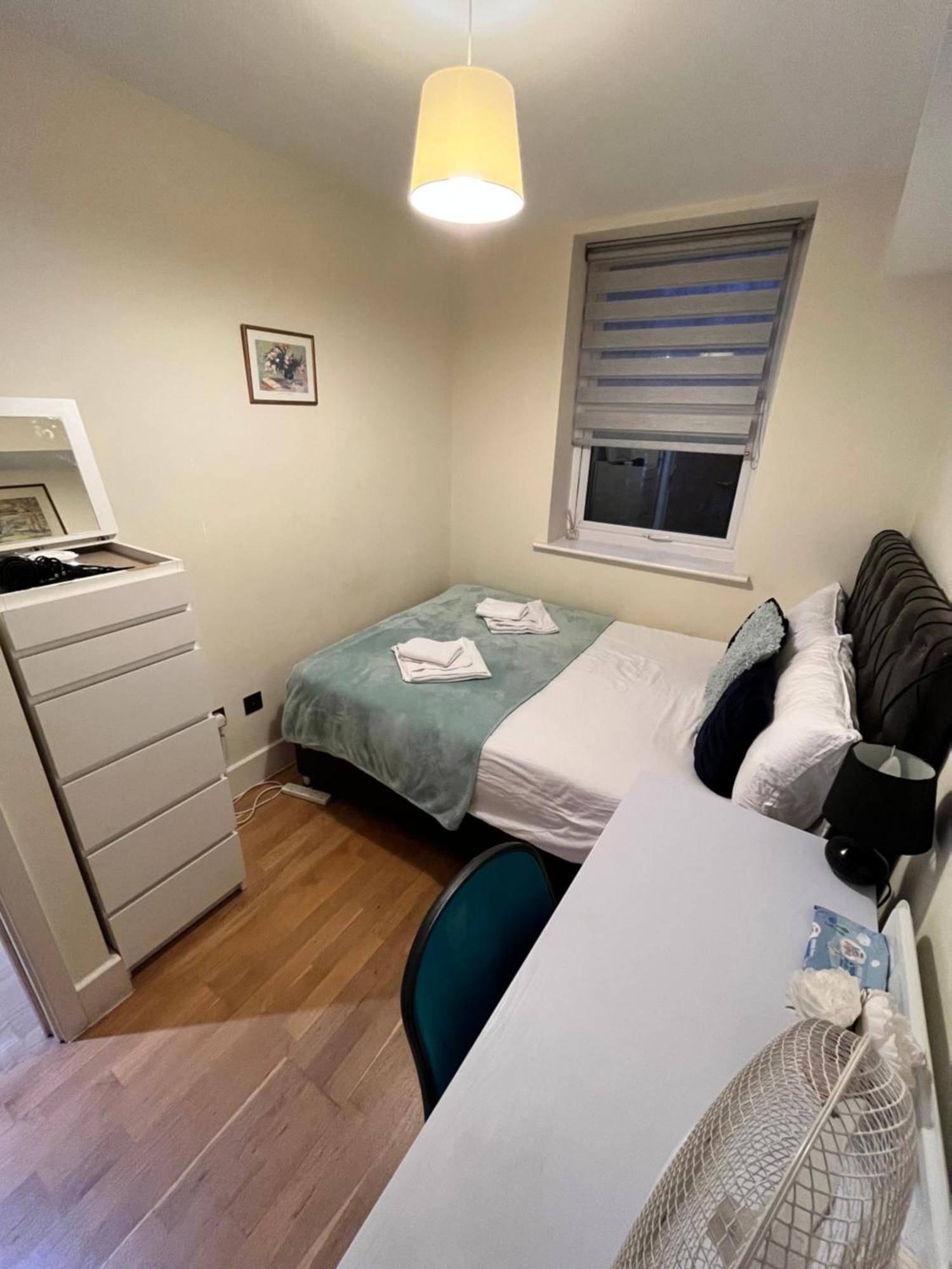 Metropolitan Coziness Private Bedrooms In Euston Station 161 Londres Exterior foto