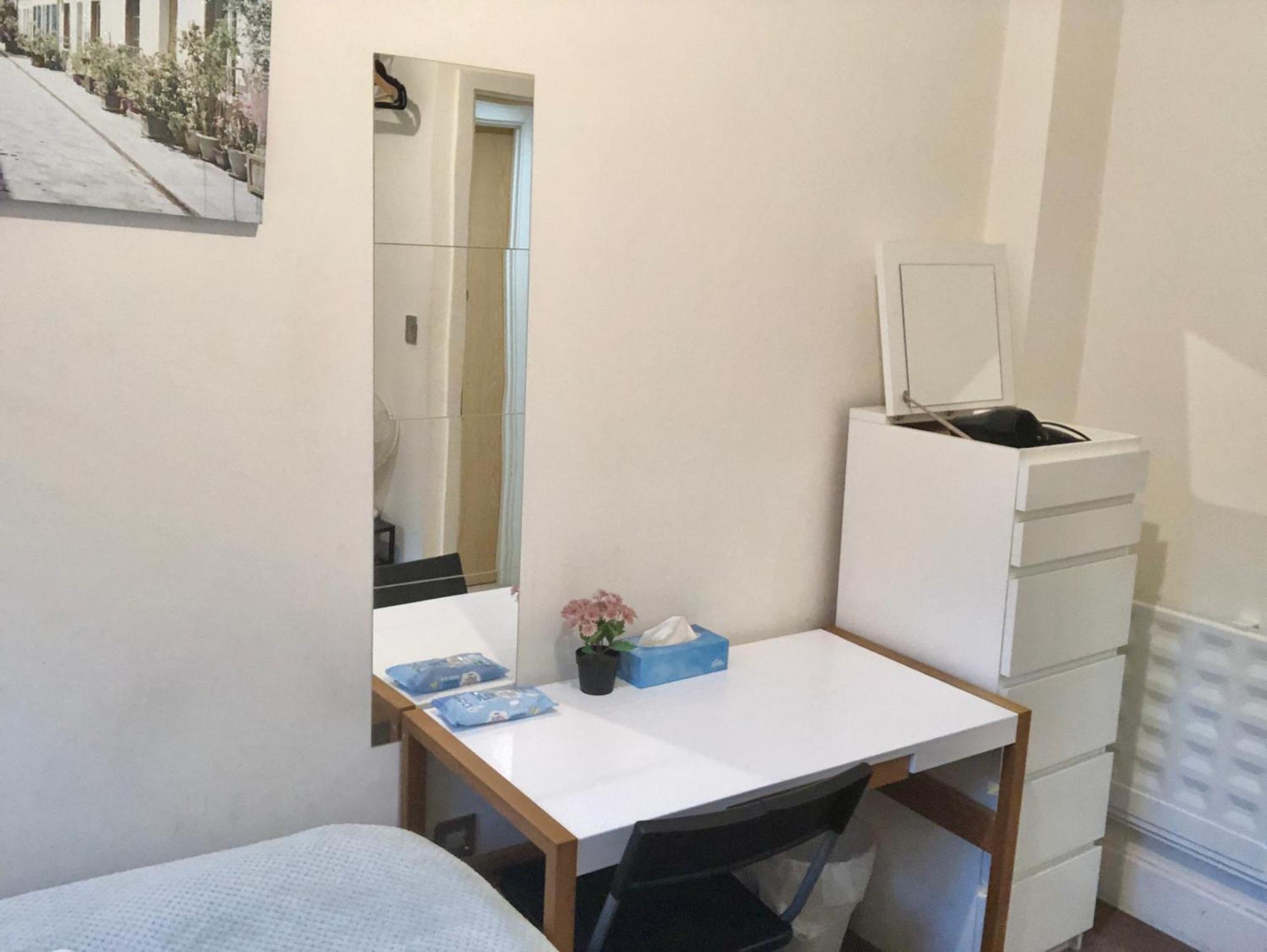 Metropolitan Coziness Private Bedrooms In Euston Station 161 Londres Exterior foto
