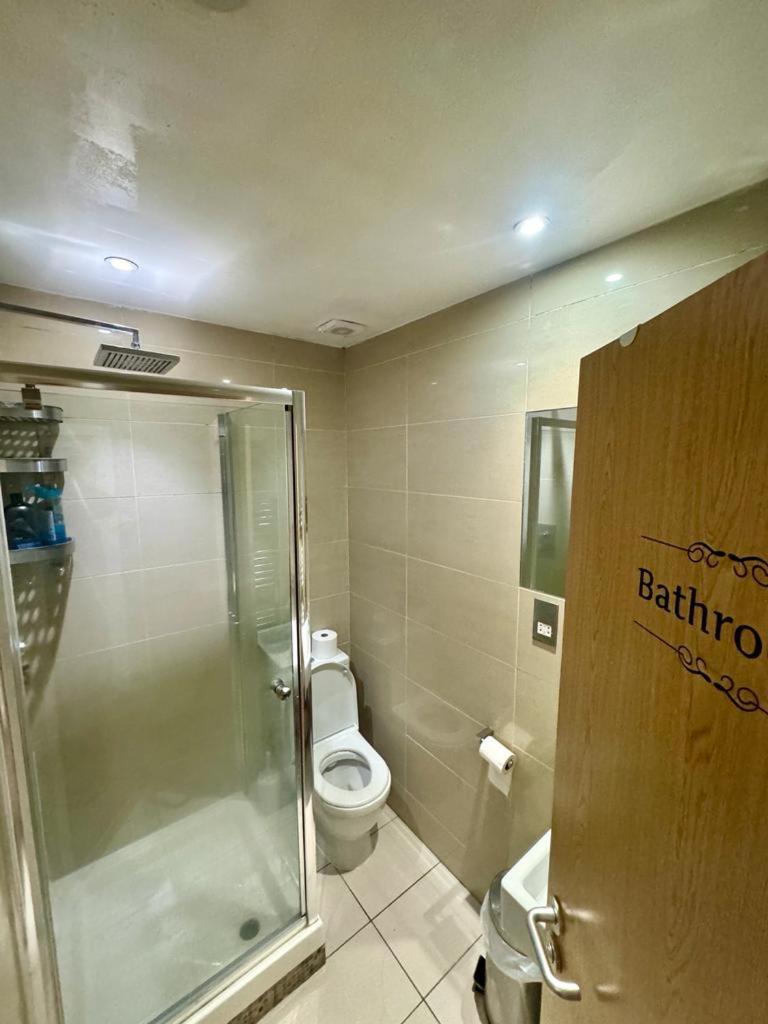 Metropolitan Coziness Private Bedrooms In Euston Station 161 Londres Exterior foto