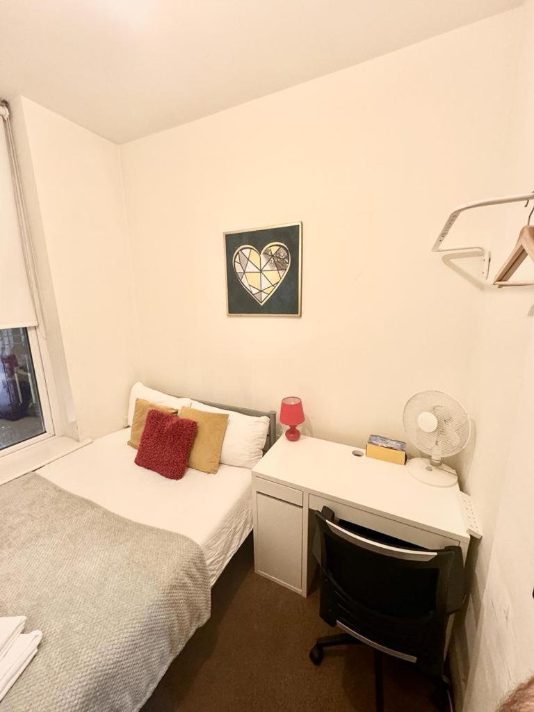 Metropolitan Coziness Private Bedrooms In Euston Station 161 Londres Exterior foto